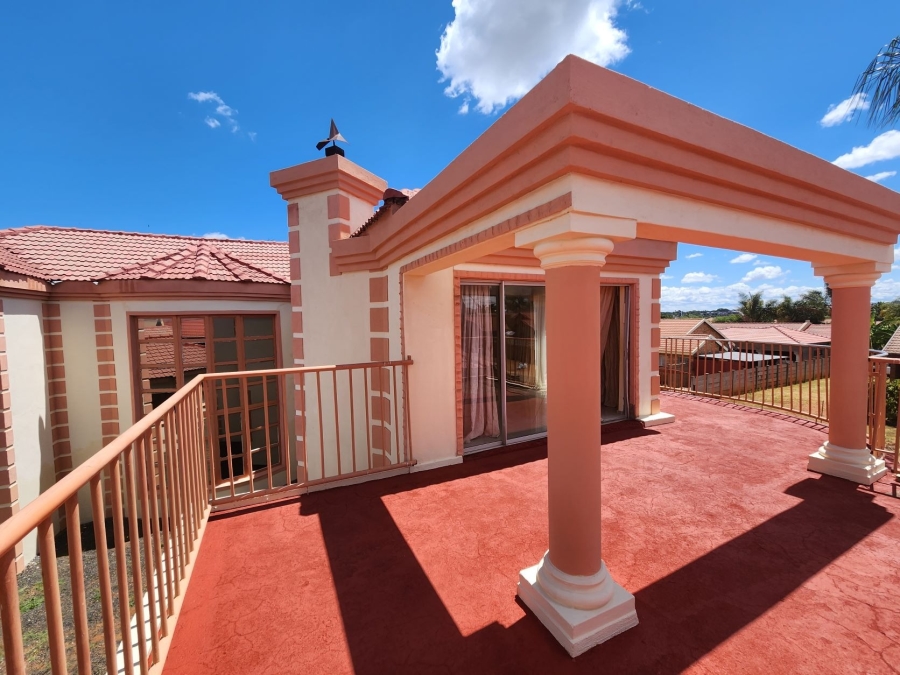 6 Bedroom Property for Sale in Flora Park Northern Cape